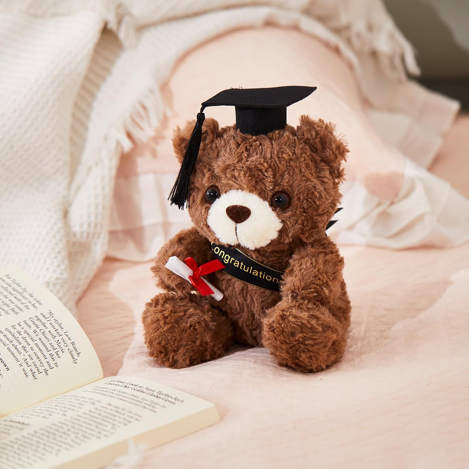 Athoinsu 9 Graduation Bear with Cap