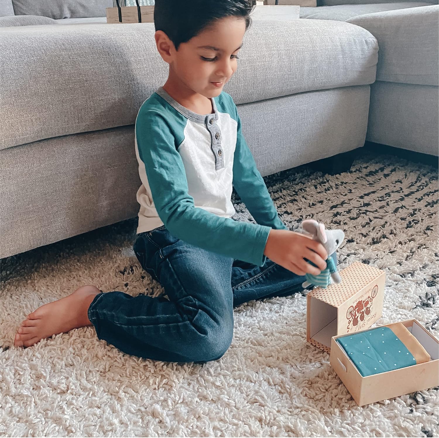 Harper the Field Mouse Match Box Playset 1